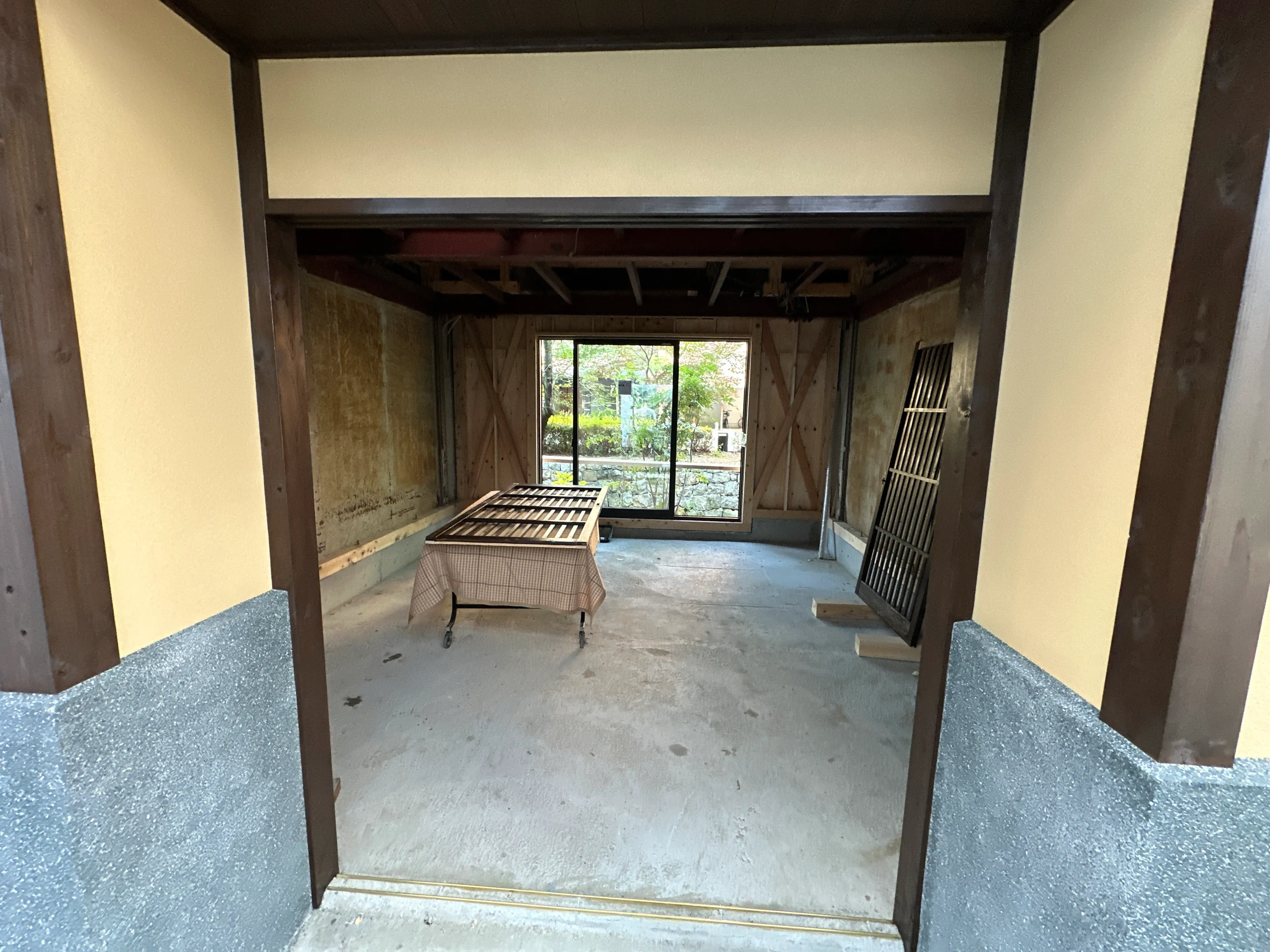 店舗　玄関ガラス